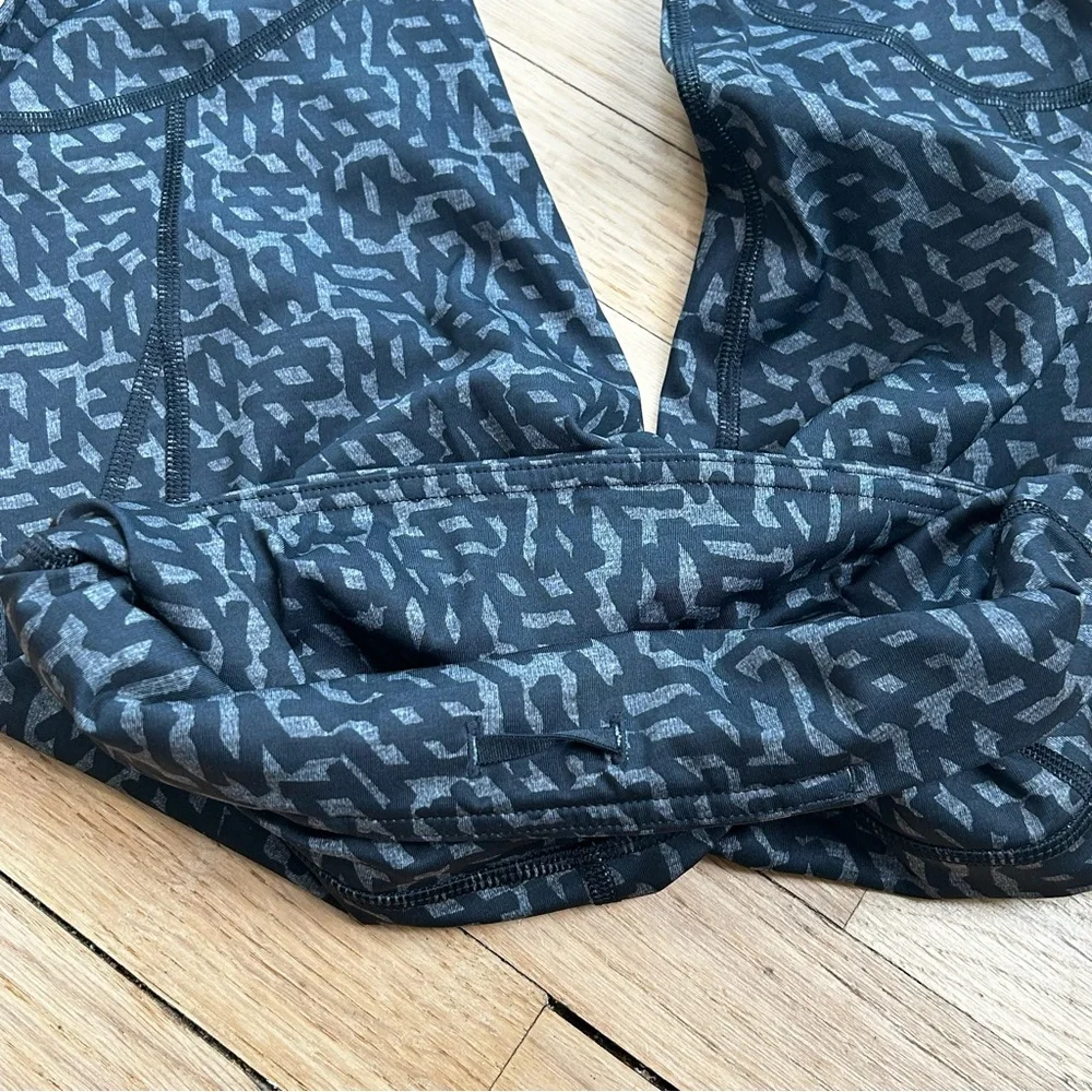 Lululemon leggings size 4 23” limited edition black grey women’s‎ workout